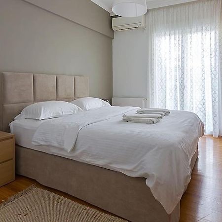 A Unique Apartment In The Historical Center-3Bds Афины Экстерьер фото