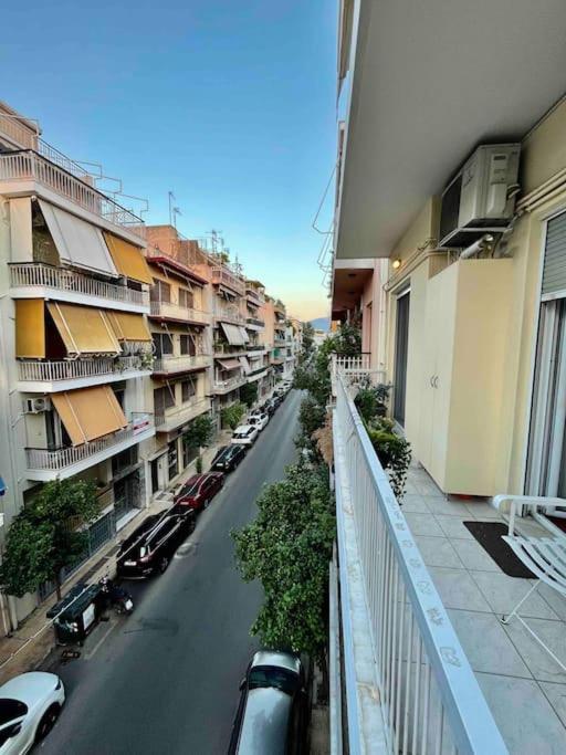 A Unique Apartment In The Historical Center-3Bds Афины Экстерьер фото